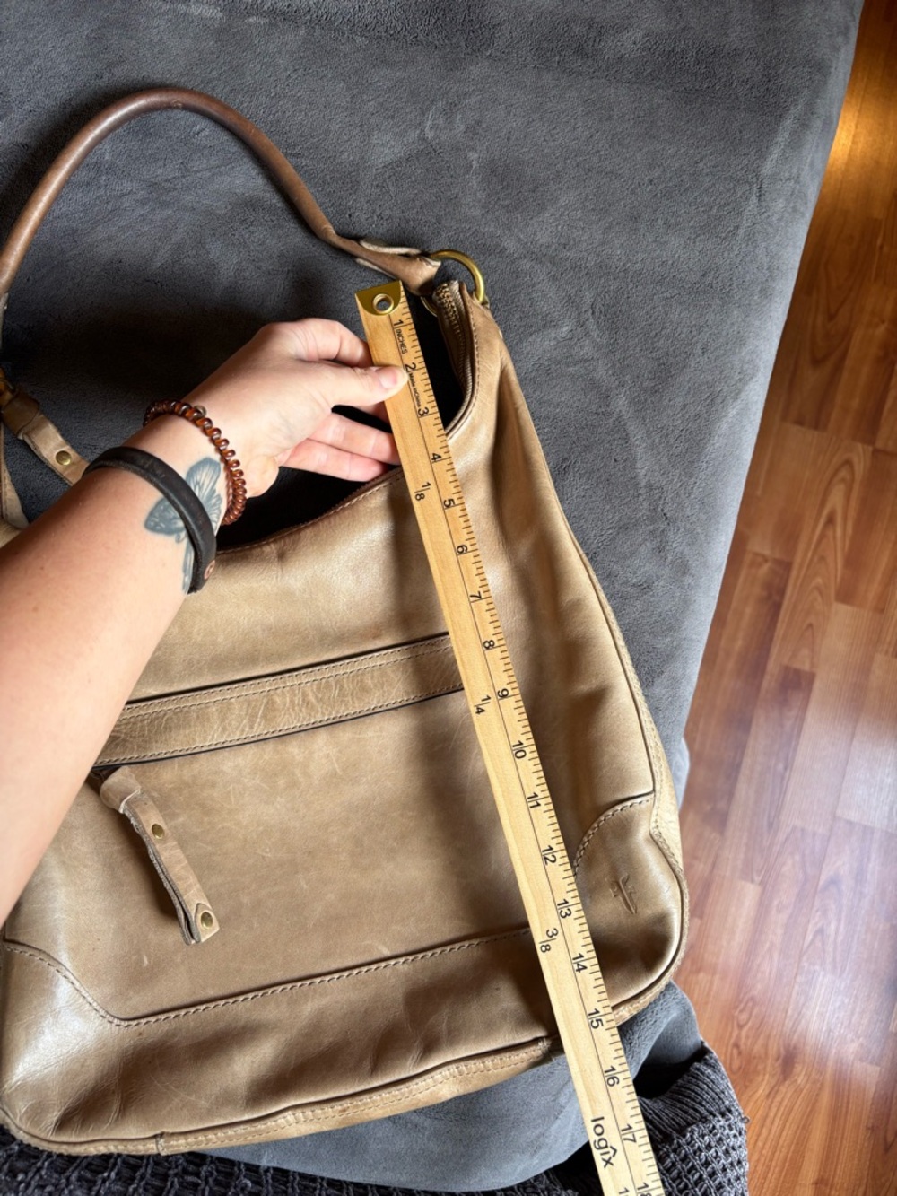 Frye Melissa Zip Hobo Bag, Large, Tan, Genuine Leather, Slouchy Shoulder Bag - Picture 13 of 14
